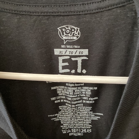 New E.T. The Extra-Terrestrial Phone Home Funko Pop Tee - Picture 2 of 2